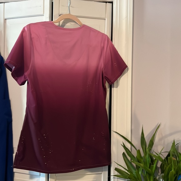 Ombré Pink Sparkly Scrub Top - Picture 5 of 8